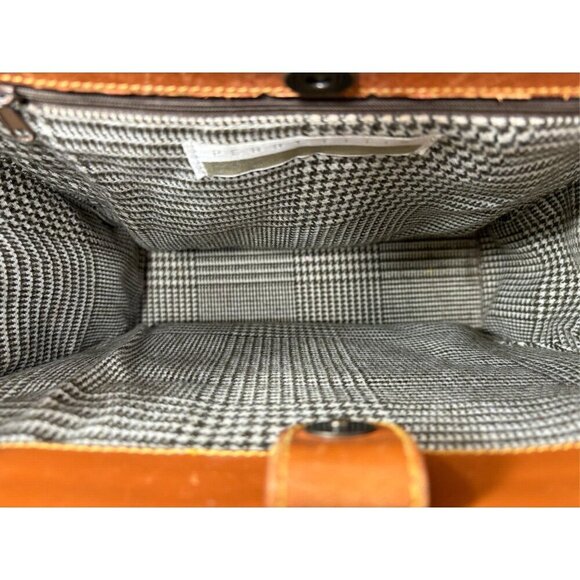 PERRY ELLIS Leather Shoulder Bag Purse Pockets TAN - Picture 15 of 16